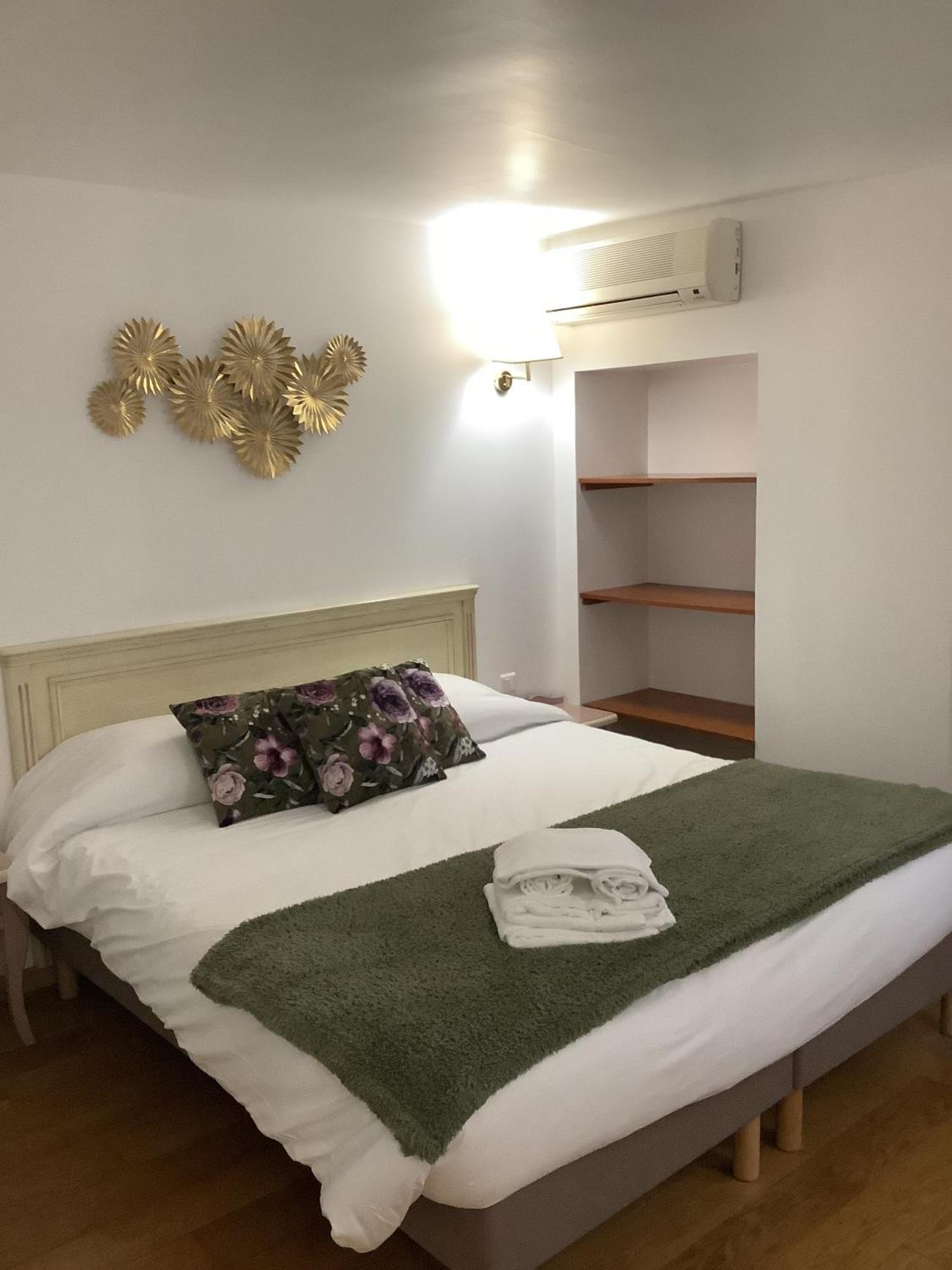 Logis Le Marronnier Otel Buffon Oda fotoğraf